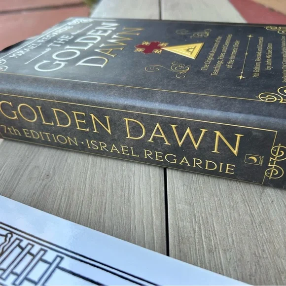 The Golden Dawn 7th edition book - Picture 3 of 16